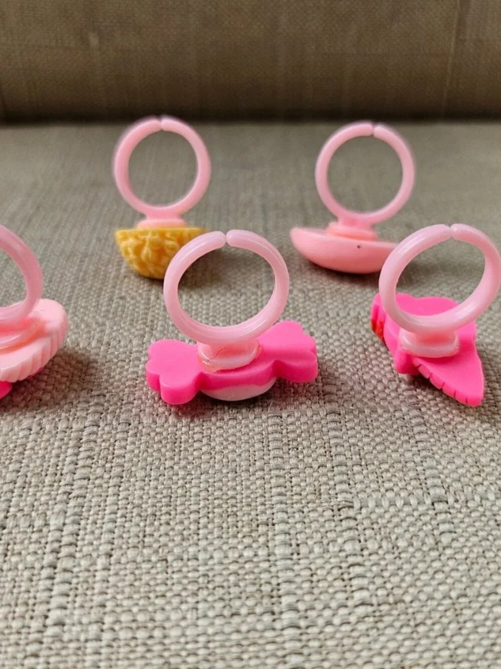 Kid Girl Rings Set of 5 Fashion Jewelry Plastic Rings Ice Cream Cone New
